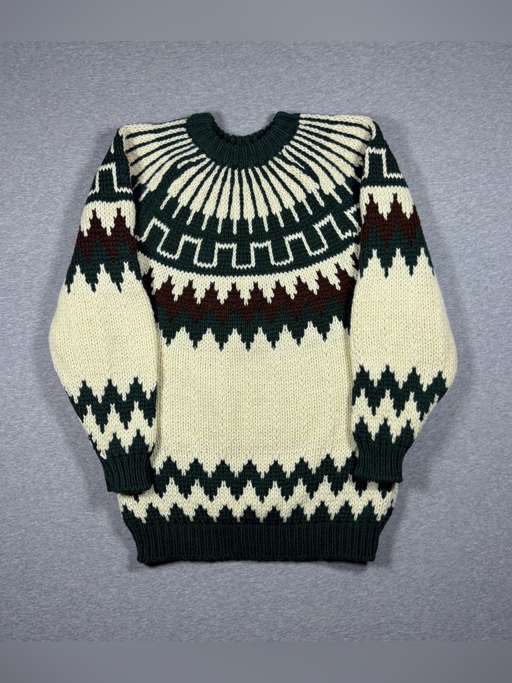 Vintage Nordic Fair Isle Chunky Wool Sweater Hand Knit Greece Cream Green Size L